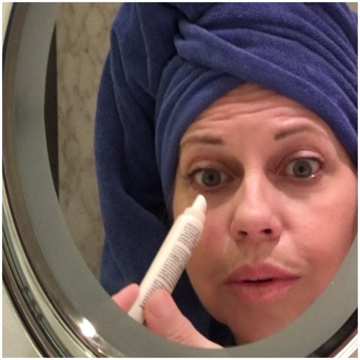 comment appliquer la crème contour yeux