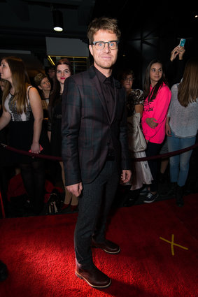 slide_377804_4452634_compressed