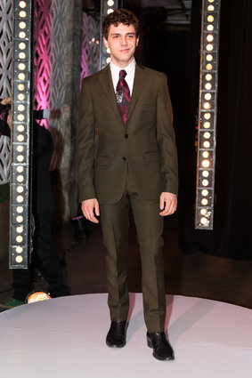 slide_410328_5161680_compressed